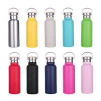 Botol Air Olahraga Stainless Steel Vakum Isolasi Dinding Ganda 500ML 800ML Custom Logo Dengan Tutup Bambu