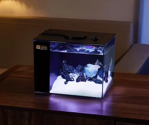 Acquario Quadrato in Plastica JSD 2L con Luce USB e Pompa dell'Acqua, Facile da Pulire, Design Moderno per <span class=keywords><strong>Pesci</strong></span> Corallo, per Ambienti Domestici - Product Image 1