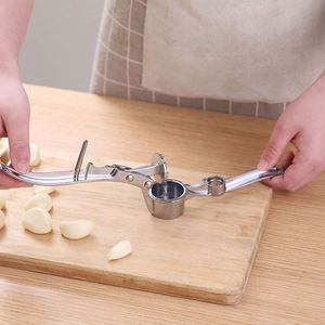 Nouvelle Arrivée Presse-ail en Acier Inoxydable Multi-usage pour Cuisine, Broyeur de Gingembre Facile, Presse-ail en Métal Durable pour Usage Quotidien - Product Image 3