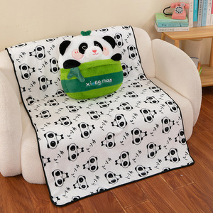 <span class=keywords><strong>Set</strong></span> 2-in-1 Ecologico di Coperta e Cuscino Morbido a Forma di Orsetto Fragola per Uso in Tutte le Stagioni - Product Image 4