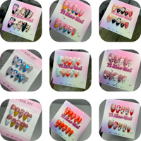Kuku Palsu Almond Buatan Tangan Warna Pastel 3D Bunga Ombre Gradasi Kuku Palsu Lucu Mengkilap Full Cover Manikur