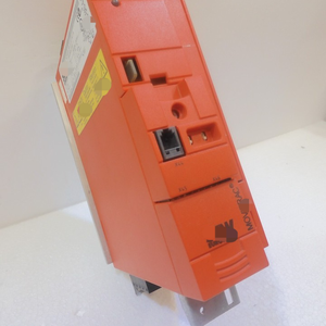 Nuevo Controlador PLC Original para Automatización Industrial MC07B0005-5A3-4-00/FSC11B, Marca Mc07b0005-5a3-4-00/fsc11b - Product Image 1
