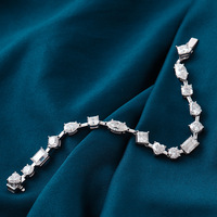 Bracelet en diamant sur mesure 18 carats, taille fantaisie, entièrement serti de diamants ; Diamants de couleur D, qualité VVS, haute qualité, vente directe d'usine.