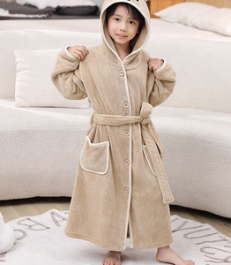 Accappatoio per <span class=keywords><strong>Bambini</strong></span> in Pile Corallo con Ricamo Orsetto, Spesso, Morbido, Assorbente, Facile da Indossare, con Cappuccio - Product Image 3
