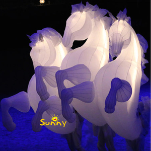 Disfraz de caballo blanco inflable para espectáculo, disfraz de unicornio para carnaval, espectáculo, festival español - Product Image 2