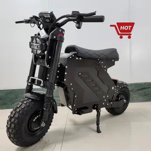 Nouveau design de scooter électrique tout-terrain à double moteur 6000W 60V 72v 8000w 30-60Ah Escooter à régulateur de vitesse longue distance 14 pouces