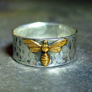 Anello in Argento H299 con Design a Insetto Placcato Oro 18K, Gioiello Unisex alla Moda, Idea Regalo - Product Image 1