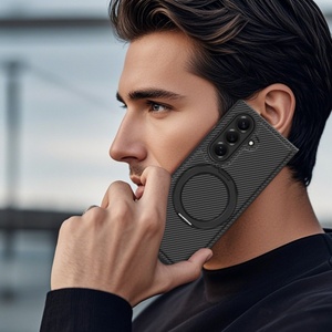 Funda de Teléfono de Lujo con Textura de Fibra de Carbono y Cuero PU para Samsung Fold 7 3 4 5 6 con Protección de 360° °   Funda Trasera Antigolpes con Anillo Magnético - Product Image 4