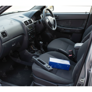 ปุ่มเปิดกระจกหลัง Hyundai Getz ปี 2003-2011 แบบมีกรอบ อุปกรณ์อิเล็กทรอนิกส์สำหรับรถยนต์ ผลิตในเกาหลี หมายเลขอะไหล่ 935801C010WK - Product Image 3