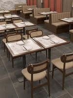 Combinaison Table et Chaises Commerciales Carrées en Bois Massif Écologique Personnalisable, Capacité 2-10 Places, pour Restaurants, Cafés, Snacks