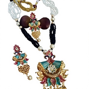 Conjunto étnico de collar de perlas de lujo chapadas en oro de la mejor calidad con pendientes para boda y colección de ropa de fiesta para mujer - Product Image 2