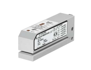 Capteur capacitif à fourche Leuze 14/24 L.2 50031714 avec connecteur M12-5 broches, double sortie PNP+NPN pour la détection d'étiquettes transparentes - Product Image 1