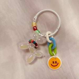 Nouveau mignon ballon chien coeur lettre porte-clés accessoires sac voiture pendentif petits cadeaux - Product Image 3