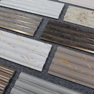 Lames murales en PS de 12 cm, couleur unie rose bleu, design simple, matériau de décoration, panneau mural en PS, lamelles en charbon de bois avec doré - Product Image 5