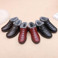 Chaussures en coton pour femmes en hiver, bottes de neige épaissies avec polaire ajoutée, antidérapantes et chaudes, chaussures en coton pour femmes d'âge moyen