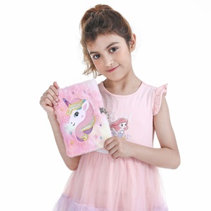 Nueva promoción, Juego de Cuaderno, cuaderno de felpa hermoso y elegante con cuaderno diario de niña unicornio - Product Image 5