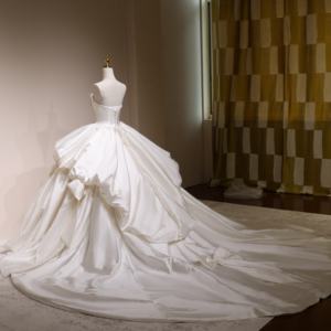 2025 सैटिन शादी की पोशाक तीन आयामी फूल मोती अनुसिन स्ट्रैपलेस गेंद का गाउन जिसमें धनुष चर्च ट्रेन के साथ आकार की ब्राइडल ड्रेस - Product Image 3