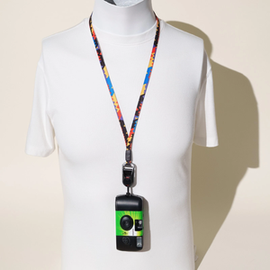 เชือกคล้องคอปรับได้หลากสีสัน แข็งแรงทนทาน สายคล้องแบบไขว้ ทันสมัย ใช้แขวนกล้องได้โดยไม่ทำให้คอตึง - Product Image 3