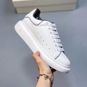 <span class=keywords><strong>Scarpe</strong></span> da Skateboard Alexanderes University 2026 di Alta Qualità con Lacci per Uomo e Donna, <span class=keywords><strong>Scarpe</strong></span> Designer McQueenes per Inverno, Estate, Autunno - Product Image 4