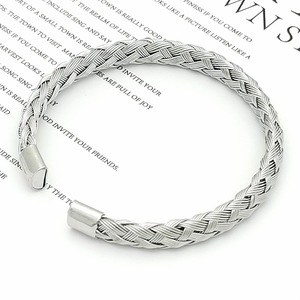 Pulseras abiertas de alambre trenzado de acero inoxidable, joyería de moda unisex, brazaletes sencillos tejidos para uso diario. - Product Image 4