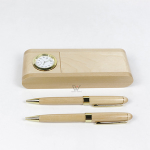 Set di Penne Stilografiche in Legno di Faggio con Portapenne, Regalo per Studenti, Penna Incisa in Legno - Product Image 2