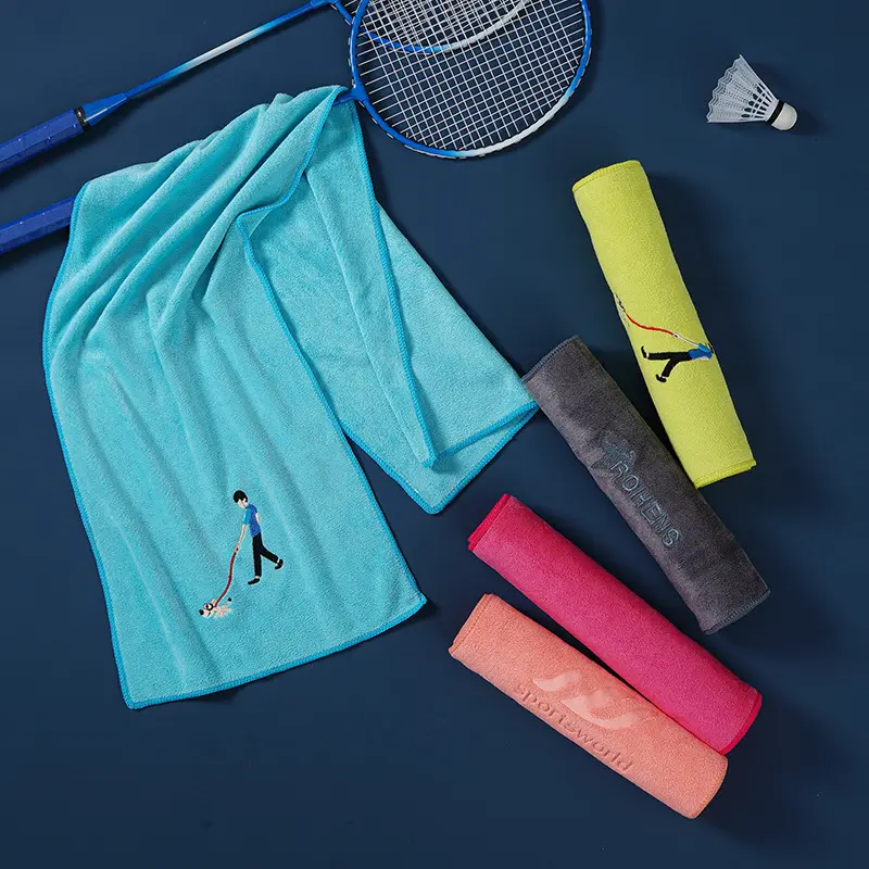 OEM işlemeli havlu mikrofiber spor salonu havlu yumuşak ter emici Yoga havlusu özel Logo ile