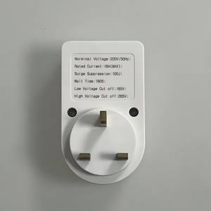 Protecteur de tension monophasé AC 220V 13A conforme à la norme britannique avec LED pour réfrigérateur/téléviseur, alimentation PC fabriquée en Afrique - Product Image 1