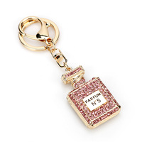 Porte-clés de luxe porte-clés parfum en cristal Porte-clés porte-clés en cristal personnalisé métal fournisseur d'usine OEM