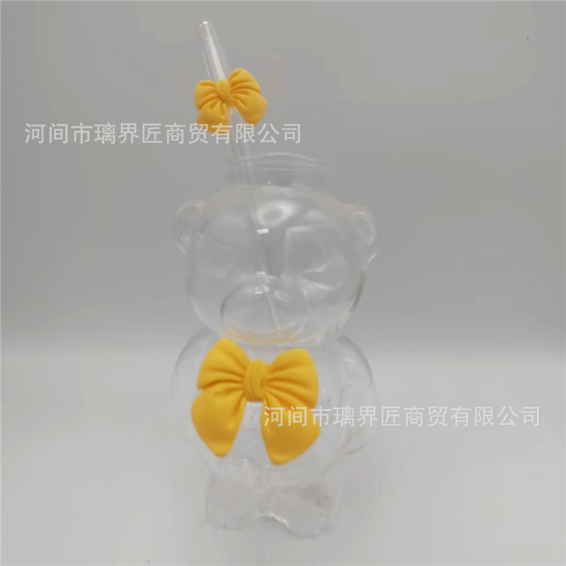 Little bear-yellow bow-with straw