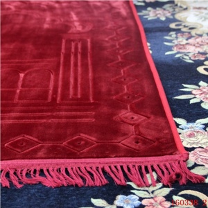 Alfombra de Oración Musulmana Raschel, Suave, Gruesa, de Color Sólido, con Diseño Floral en Relieve, Lavable, para el Hogar y para Picnic - Product Image 2