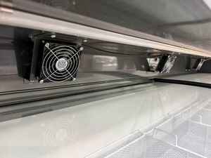 Vitrine commerciale verticale avec compartiment de réfrigération supérieur - Congélateur combiné pour supermarché - Certification CE - Product Image 4