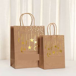 Bolsa de Papel Kraft Marrón Clásica de Lujo, Personalizable con Diseño de Luna en Relieve, Reutilizable, Ecológica, con Asa para Llevar al Hombro - Product Image 6