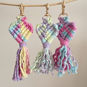 En gros Porte-clés Cœur en Macramé en Coton, Fait Main, Tressé, Style Bohème, Pendentif de Sac - Product Image 3