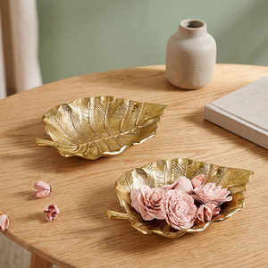 Assiette décorative en forme de feuille dorée, en métal fait main, style glamour, pour centre de table de mariage - Product Image 3