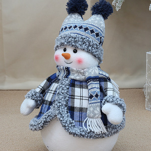 Ensemble de poupées bonhommes de neige avec chapeau et écharpe à carreaux bleus, décorations de Noël, ornements de bureau pour salon, figurines de fêtes - Product Image 3