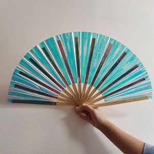 Grand ventilateur à main avec design d'art populaire pour une utilisation <span class=keywords><strong>rave</strong></span> ou souvenir Technique peinte à la main - Product Image 3