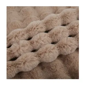 Wholesale Price winter warm,soft plush Gradient Color Fuzzy Fluffy Fake Faux Rabbit Fur heavy Fabric For Blanket Garment/