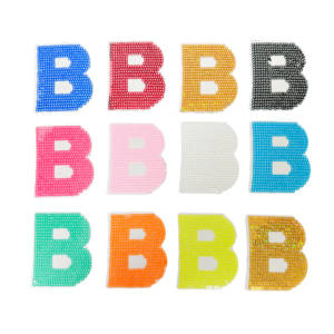 Listo Stock Lentejuelas bordadas 26 letras en inglés Estilo Parches de tela Hierro-en accesorios decorativos para ropa Apliques - Product Image 3
