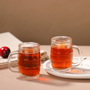 Bicchiere da Birra in Vetro Mini da 50ml con Manico, Bicchierino a Forma di Botte per Bar, Feste, Whisky, Vodka, Tequila - Product Image 5