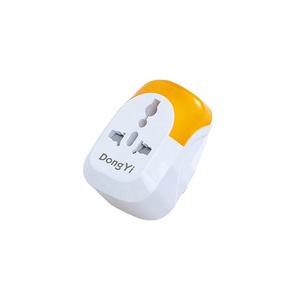 Adaptateur de voyage universel Dongyi Travel Essentials 3 voies, prise multi-prises, adaptateur de voyage 2A3C, 45 watts - Product Image 3