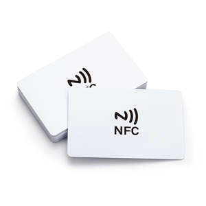 Carte de contrôle d'accès RFID CR80 13.56MHz Carte à puce NFC en plastique vierge PVC personnalisable avec interface de communication UHF Mini Tag - Product Image 4