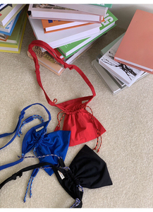Bolso pequeño minimalista para mujer, bolso para teléfono con cordón de diseño exclusivo, bolso bandolera con correa para el cuello, bolso versátil y moderno - Product Image 4