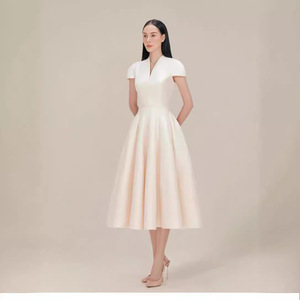 Nuevo <span class=keywords><strong>Vestido</strong></span> Largo <span class=keywords><strong>Blanco</strong></span> con Volantes y Cuello en V 2026, Elegante y a la Moda, de Satén, Cintura Alta, <span class=keywords><strong>Ajustado</strong></span>, para Mujer - Product Image 2