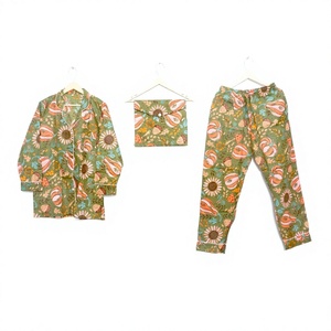 Conjunto de Pijama de Lujo Floral Elegante para Mujer, Transpirable, 100% Algodón, de Invierno y Verano, Tejido, de 2 Piezas, Pantalón y Shorts, Venta al por Mayor - Product Image 1