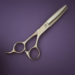 Ciseaux de toilettage pour animaux Scissors Factory 440C, ciseaux à effiler XD-7 pouces, outil professionnel de coupe de poils pour chiens et chats - Product Image 3
