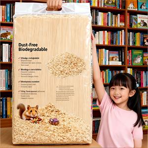 Flocons de bois de pin 100 % naturels, écologiques, sans poussière, à forte absorption, anti-odeurs, en forme de bande, 1 kg, de l'usine Dongnai PETS - Product Image 1