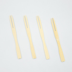 Fourchettes de dégustation de fruits en bambou naturel salubre pour les aliments ECO BAMBOO pour les zones fraîches d'épicerie et les comptoirs d'échantillonnage au détail - Product Image 6
