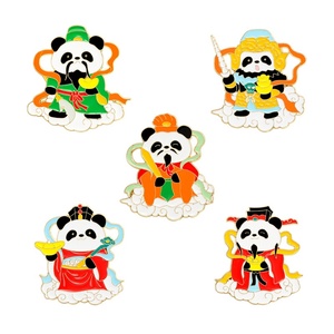 Spilla Panda <span class=keywords><strong>a</strong></span> Cinque Vie del Dio della Fortuna 2025 - Regalo per il Festival di Primavera che Attira Ricchezza e Buona Fortuna - Animale Tesoro Nazionale per il Nuovo Anno - Product Image 5