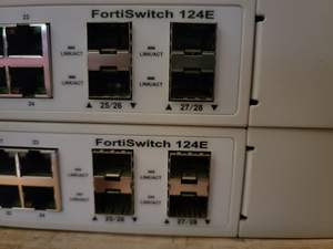 Nouveau dans la boîte Fortinet <span class=keywords><strong>FortiSwitch</strong></span> <span class=keywords><strong>124E</strong></span>-FPOE Layer 2 FortiGate Switch FS-<span class=keywords><strong>124E</strong></span>-FPOE - Product Image 5