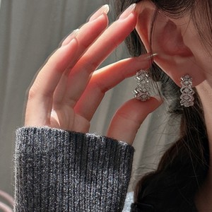 Wenchi French Retro S925 Pure Silver Antique Lace Earrings Simple Fashionable Vintage C-Shaped Hollow Diamond <b>Studs</b> Trendy Style - Product Image 3